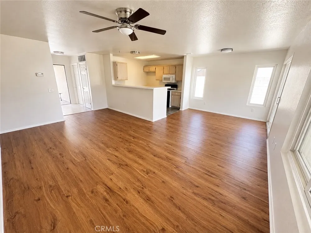 17805 Carson Circle Adelanto, CA 92301