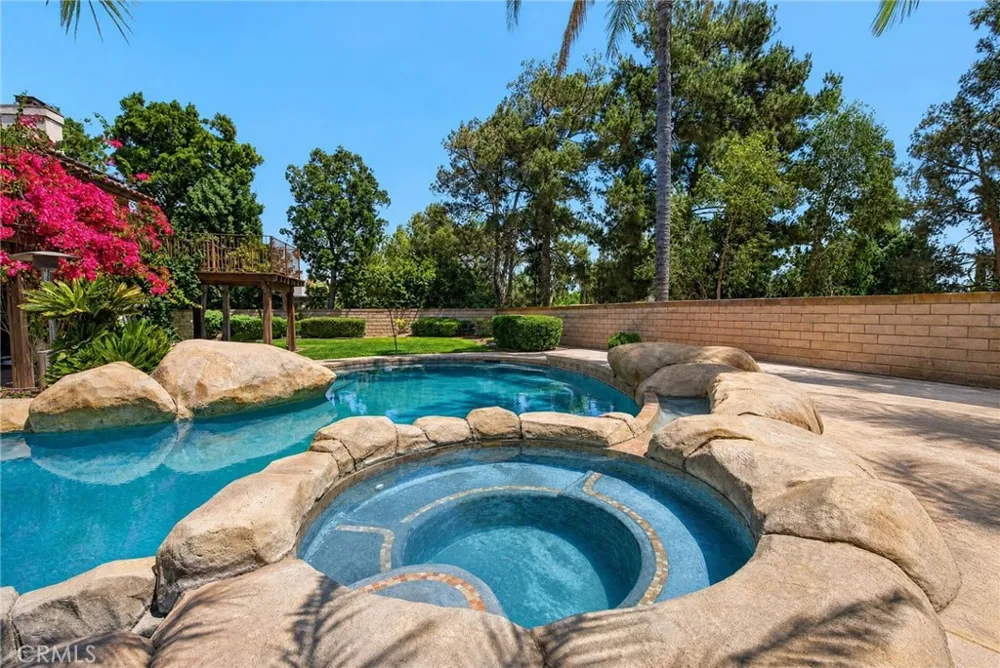 145 Cottonwood Ave Riverside, CA 92506