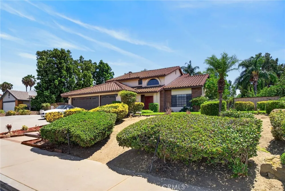 145 Cottonwood Ave Riverside, CA 92506