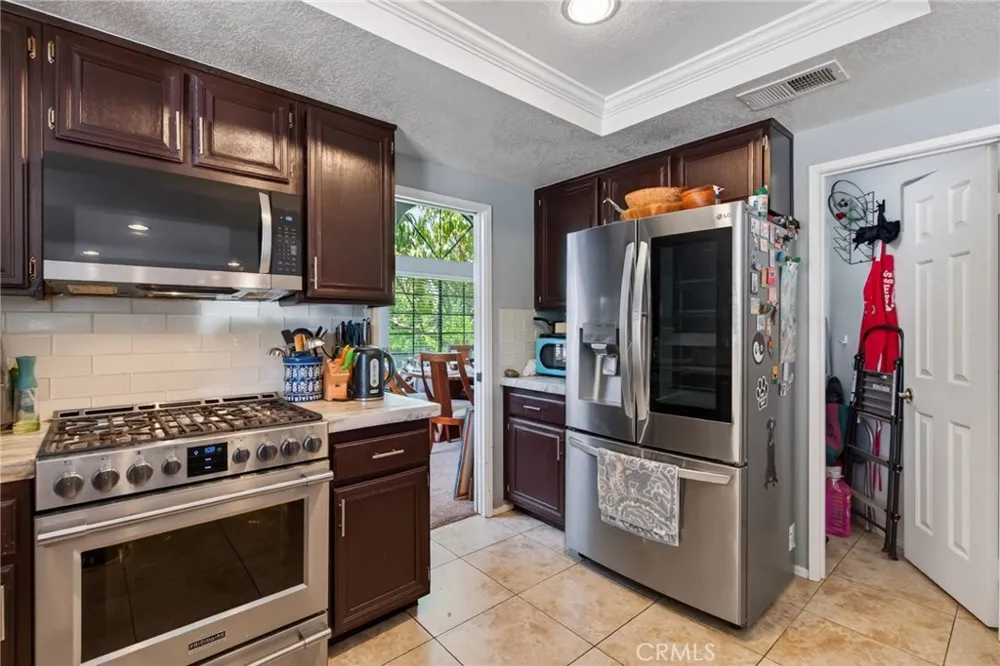 145 Cottonwood Ave Riverside, CA 92506