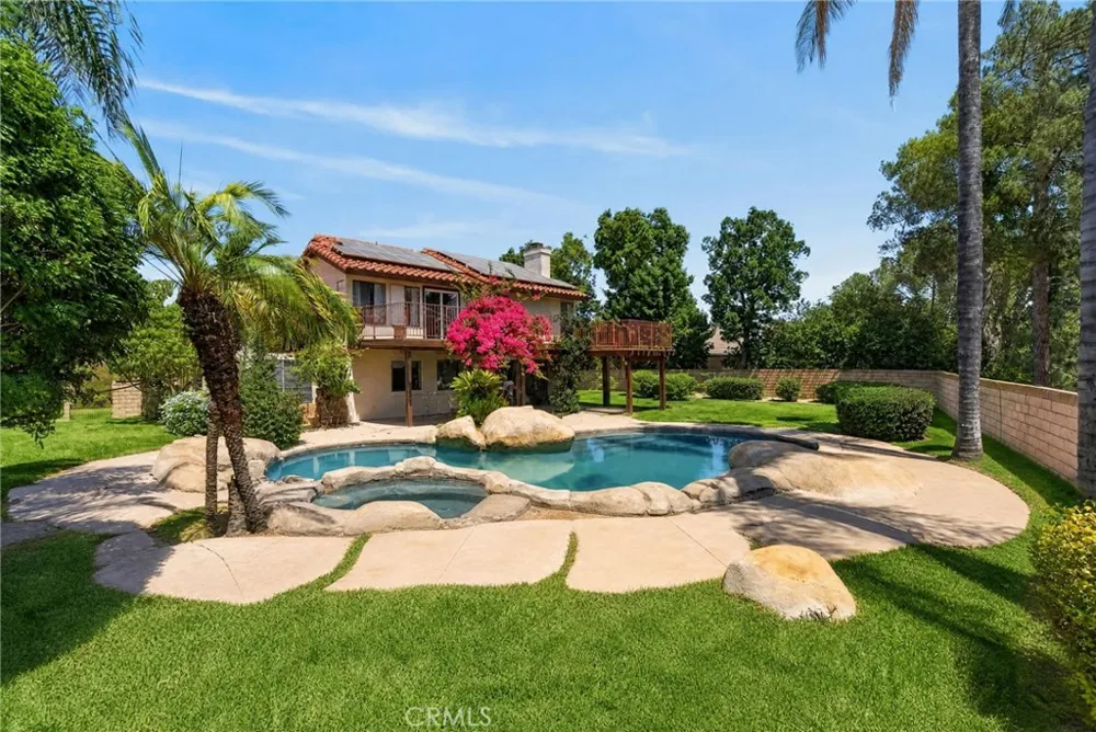 145 Cottonwood Ave Riverside, CA 92506