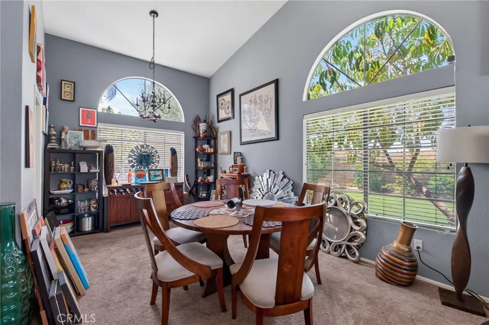 145 Cottonwood Ave Riverside, CA 92506
