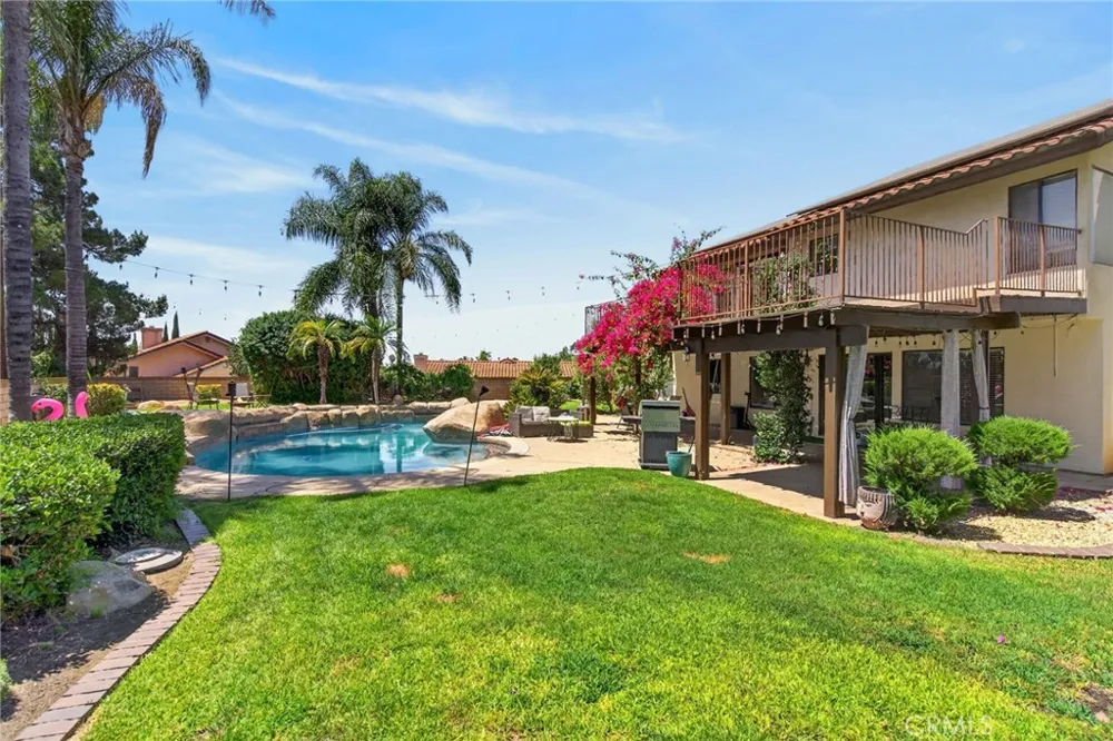 145 Cottonwood Ave Riverside, CA 92506