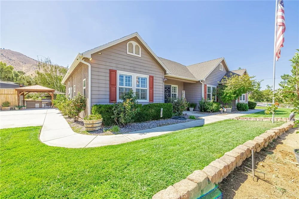 4114 9th Acton, CA 93510
