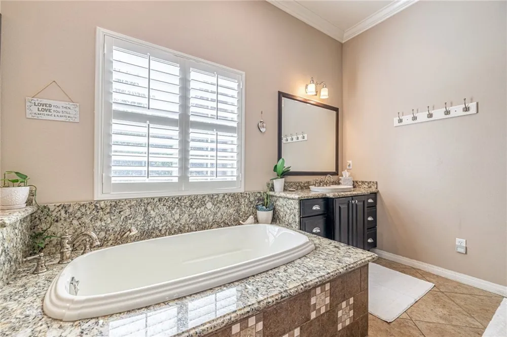 4114 9th Acton, CA 93510
