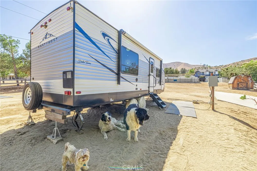 4114 9th Acton, CA 93510