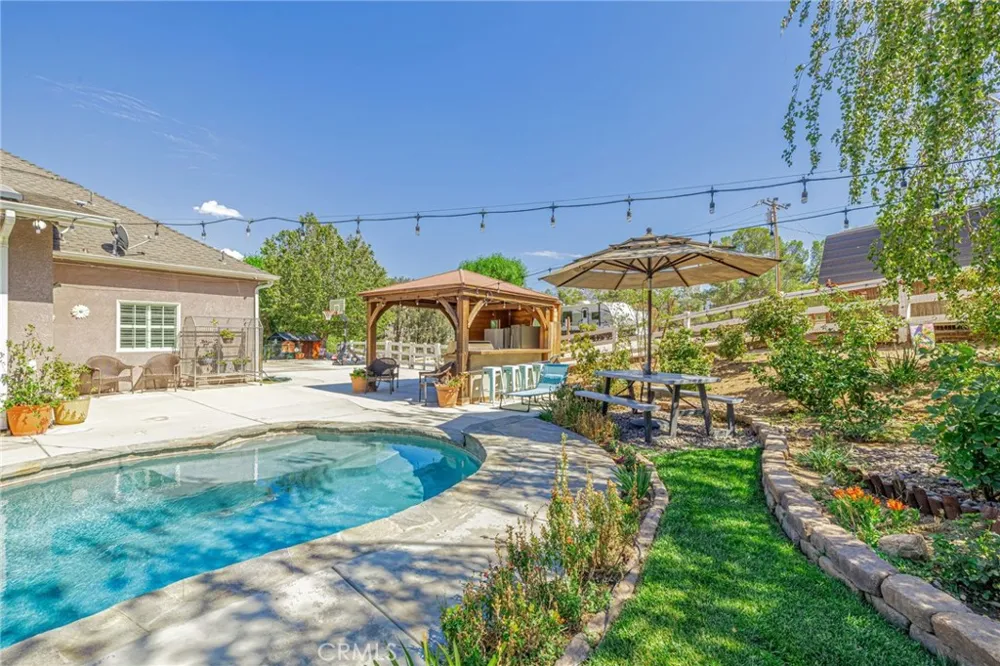 4114 9th Acton, CA 93510