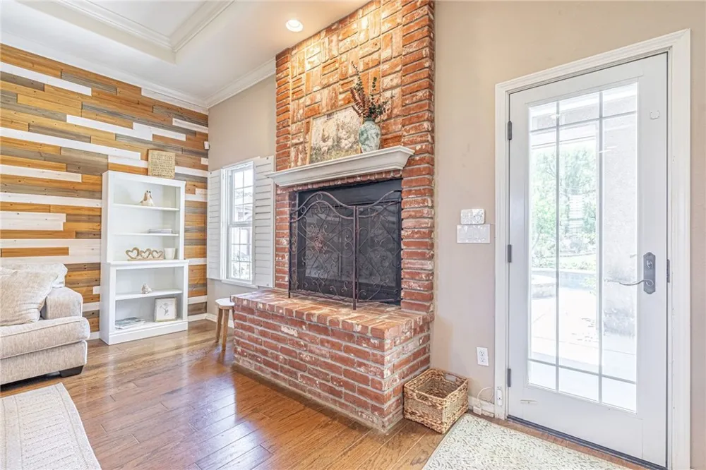 4114 9th Acton, CA 93510