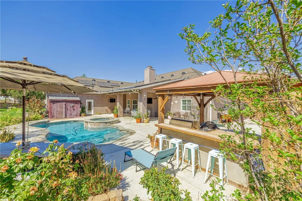 4114 9th Acton, CA 93510