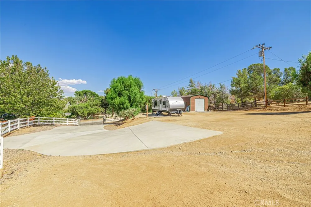 4114 9th Acton, CA 93510