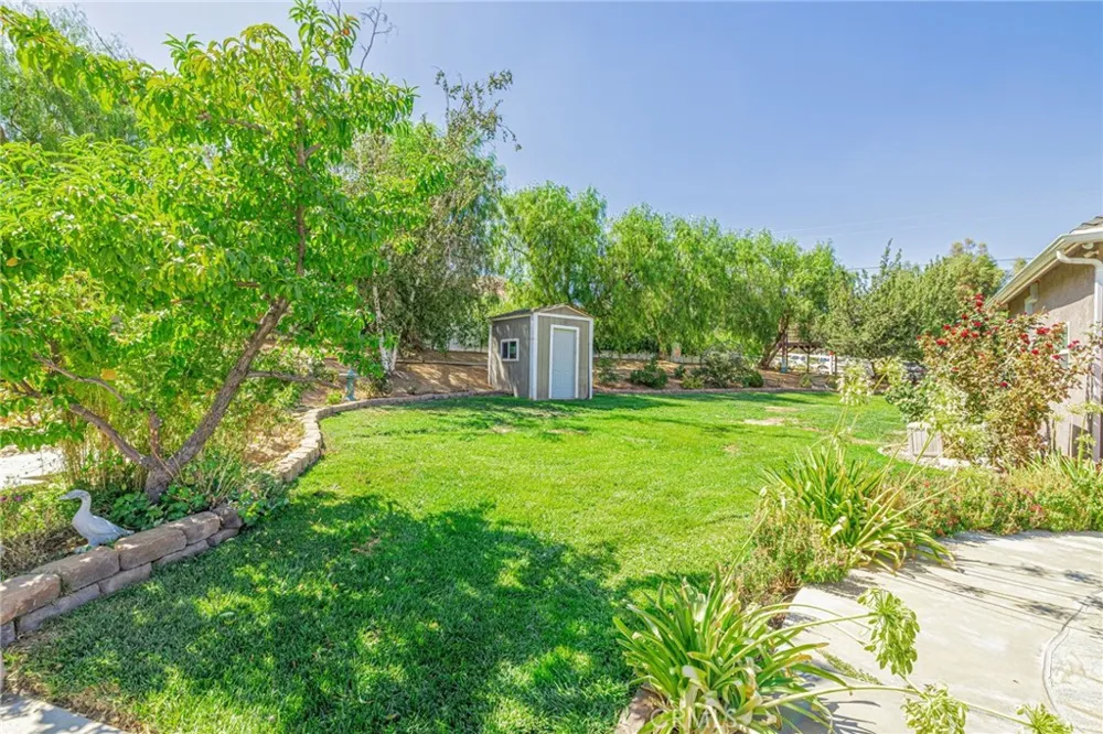 4114 9th Acton, CA 93510