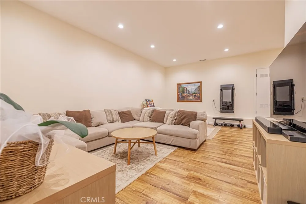 4114 9th Acton, CA 93510