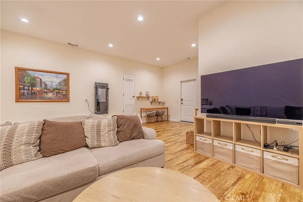 4114 9th Acton, CA 93510
