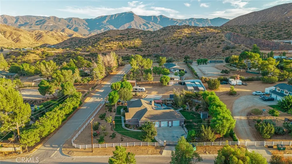 4114 9th Acton, CA 93510