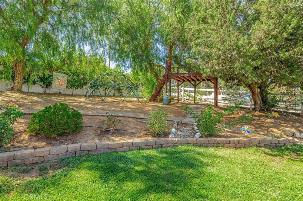 4114 9th Acton, CA 93510