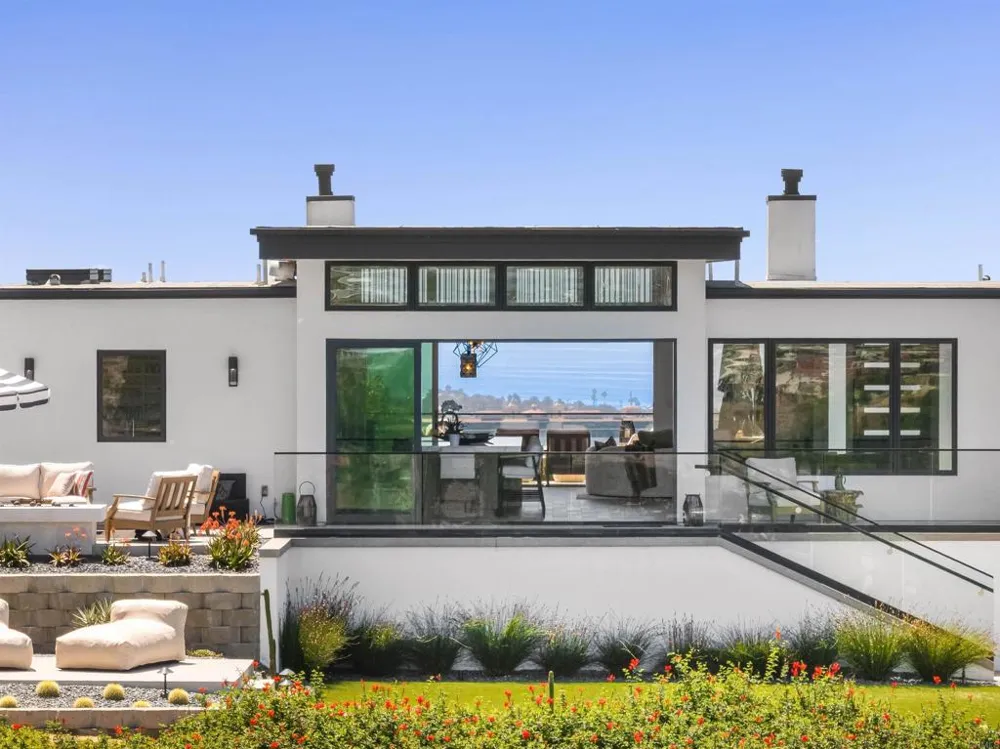 1110 Solana Drive Del Mar, CA 92014