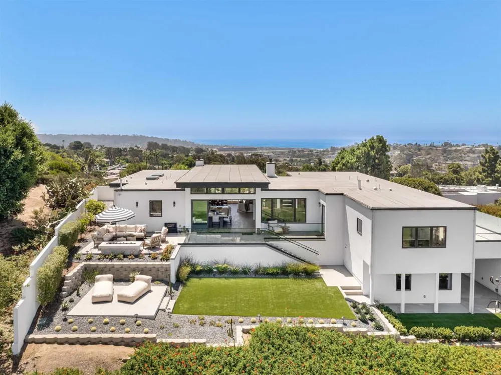1110 Solana Drive Del Mar, CA 92014