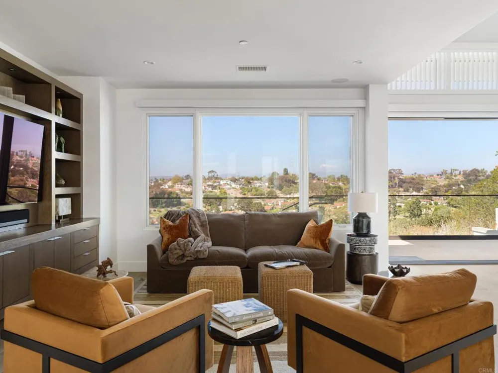 1110 Solana Drive Del Mar, CA 92014