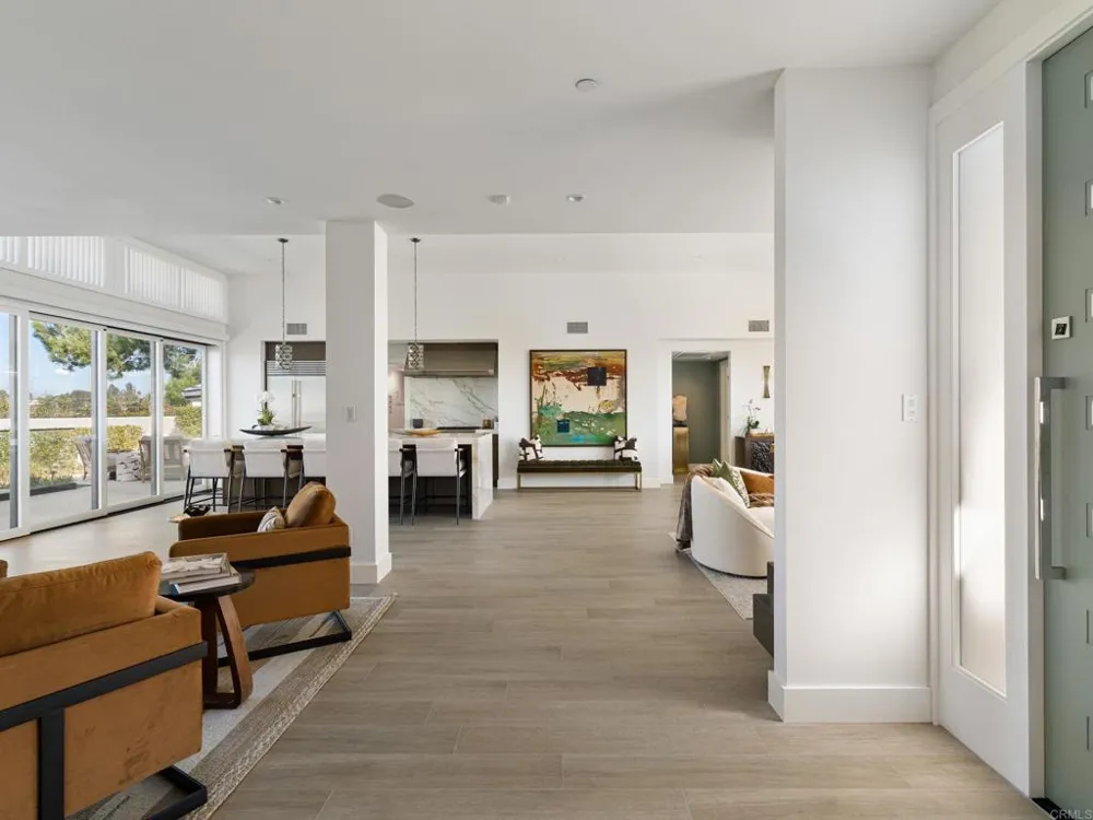 1110 Solana Drive Del Mar, CA 92014
