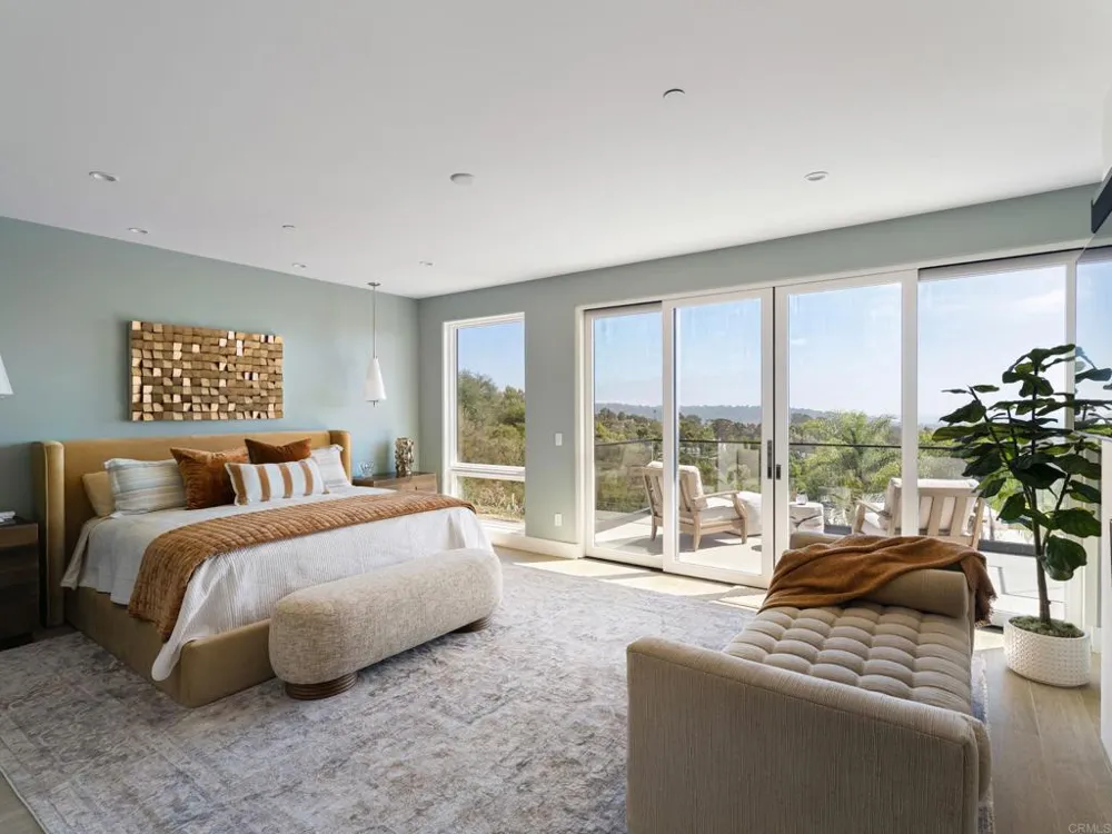 1110 Solana Drive Del Mar, CA 92014