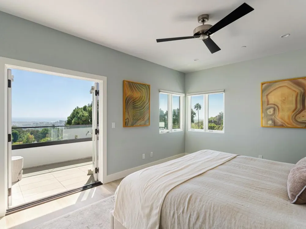 1110 Solana Drive Del Mar, CA 92014