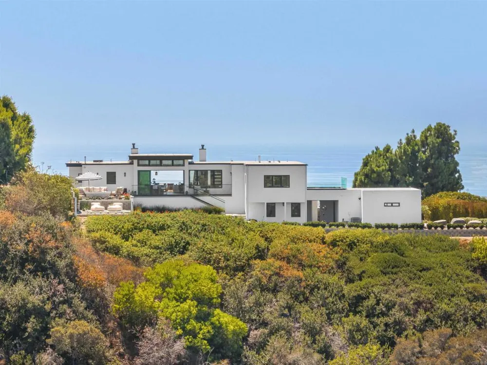 1110 Solana Drive Del Mar, CA 92014