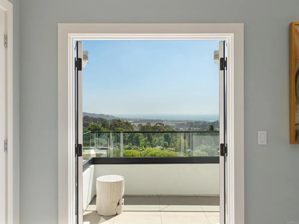 1110 Solana Drive Del Mar, CA 92014