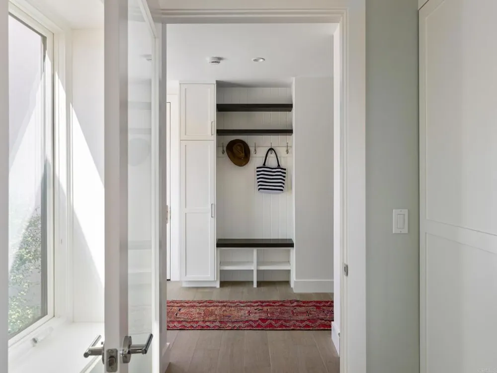 1110 Solana Drive Del Mar, CA 92014