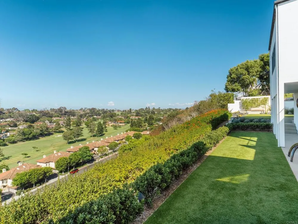 1110 Solana Drive Del Mar, CA 92014
