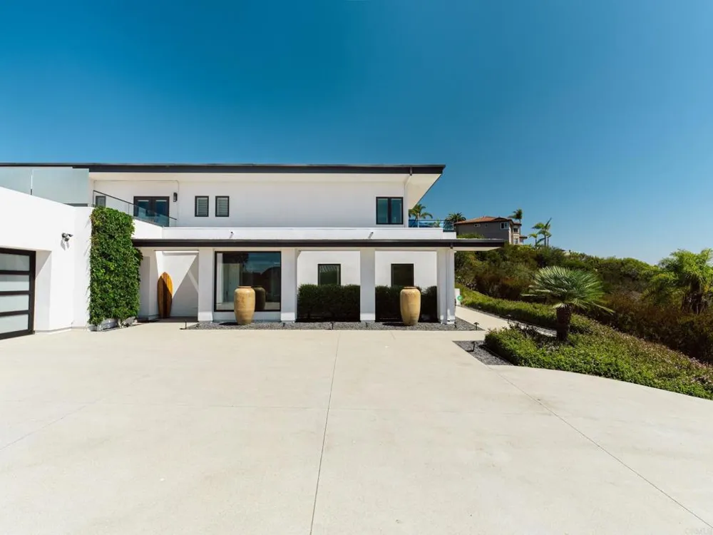 1110 Solana Drive Del Mar, CA 92014
