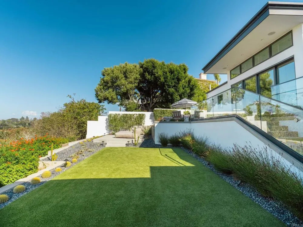 1110 Solana Drive Del Mar, CA 92014