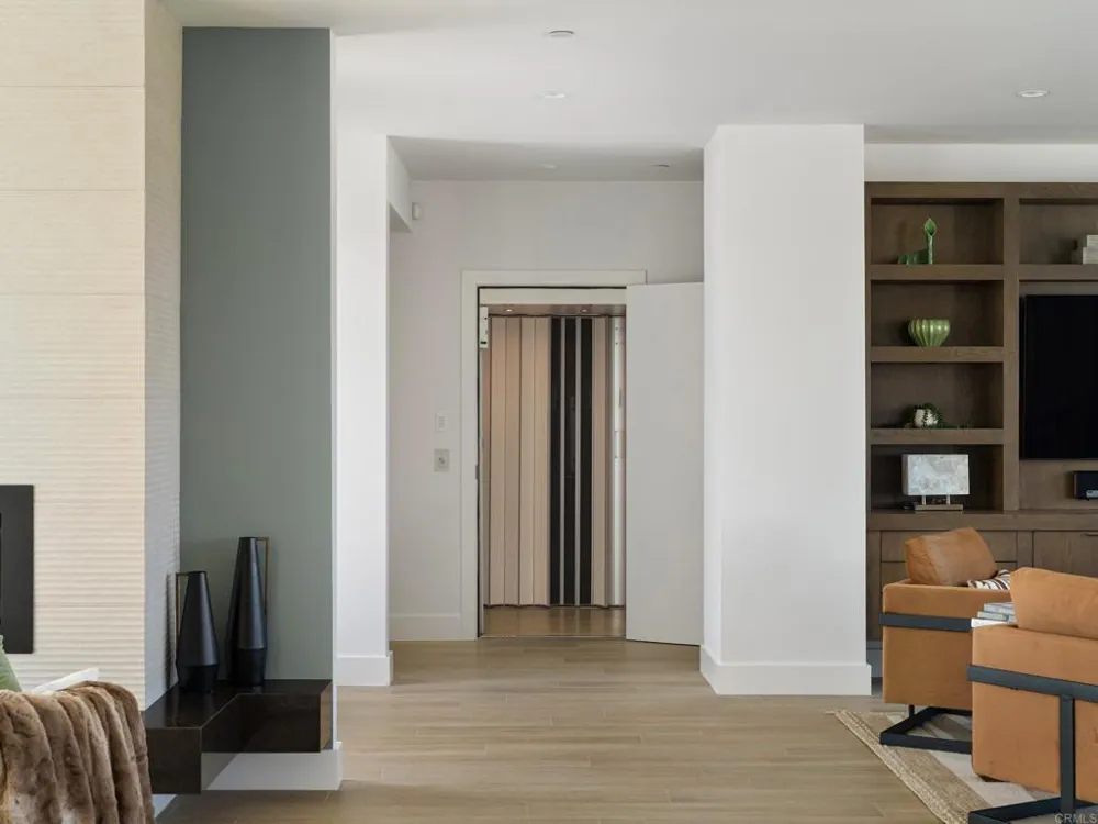 1110 Solana Drive Del Mar, CA 92014
