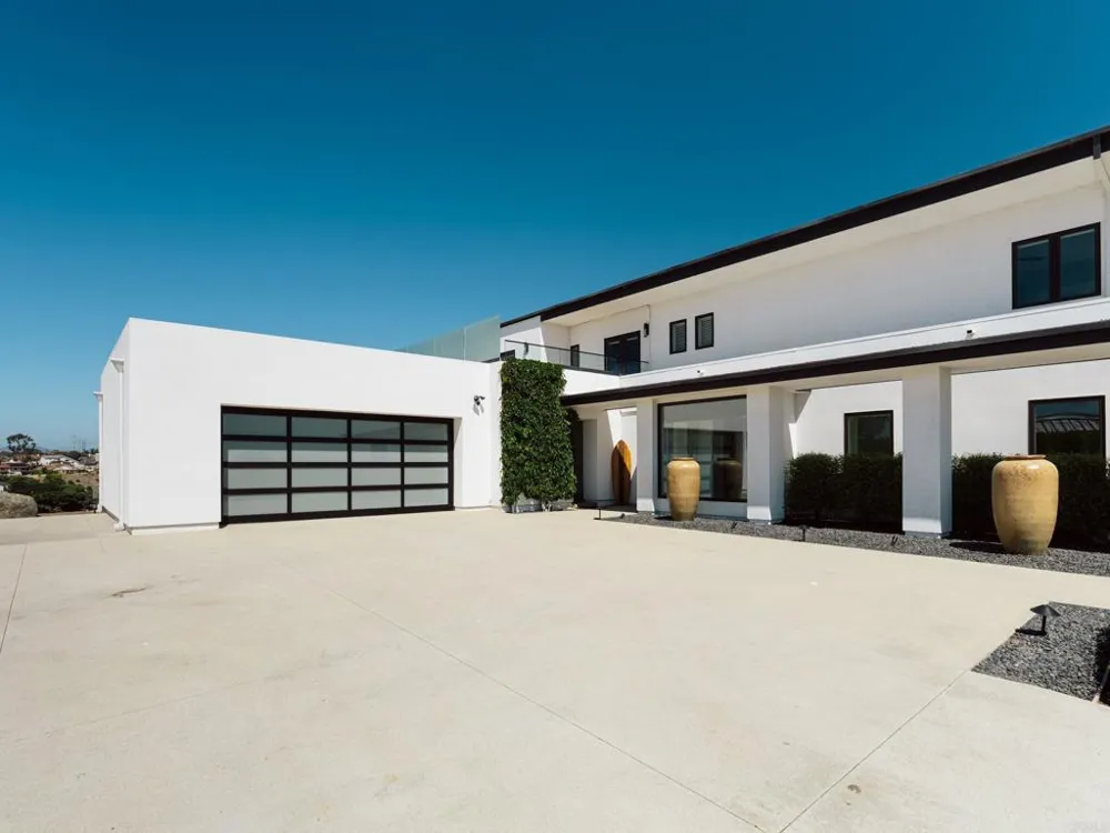 1110 Solana Drive Del Mar, CA 92014