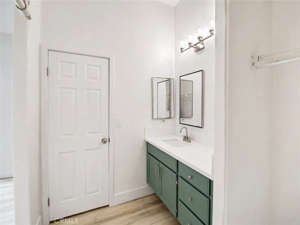 808 Hinckley Fillmore, CA 93015