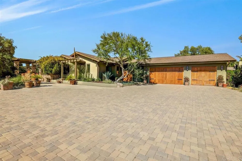 14502 Fruitvale Road Valley Center, CA 92082
