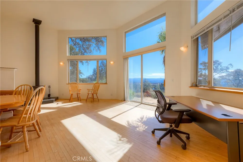 9018 winding way Oregon House, CA 95962