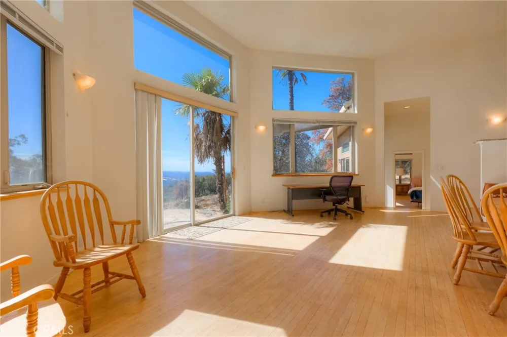 9018 winding way Oregon House, CA 95962