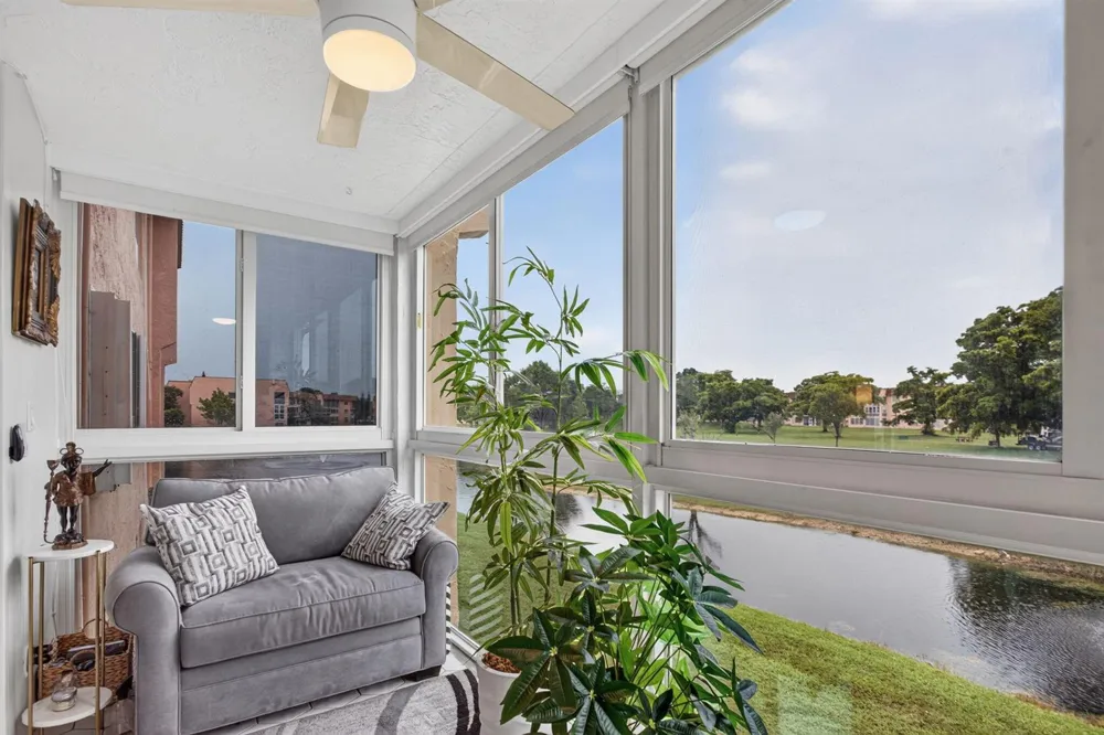 9201 Sunrise Lakes Boulevard #202 Sunrise, FL 33322