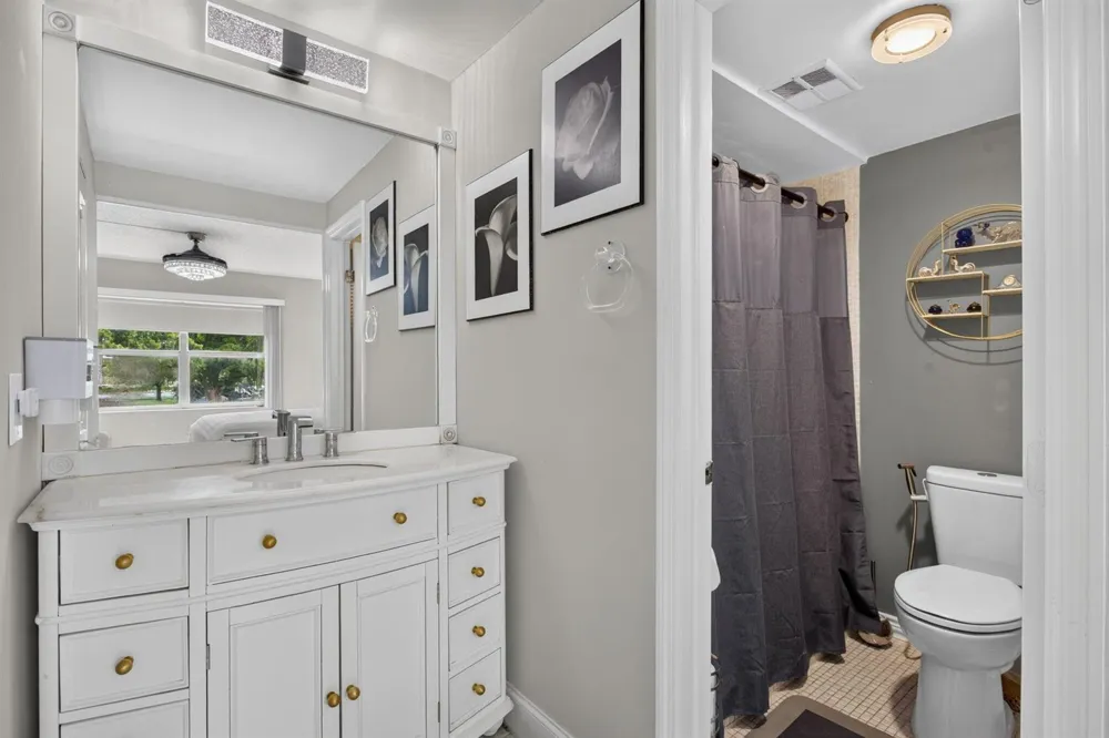 9201 Sunrise Lakes Boulevard #202 Sunrise, FL 33322