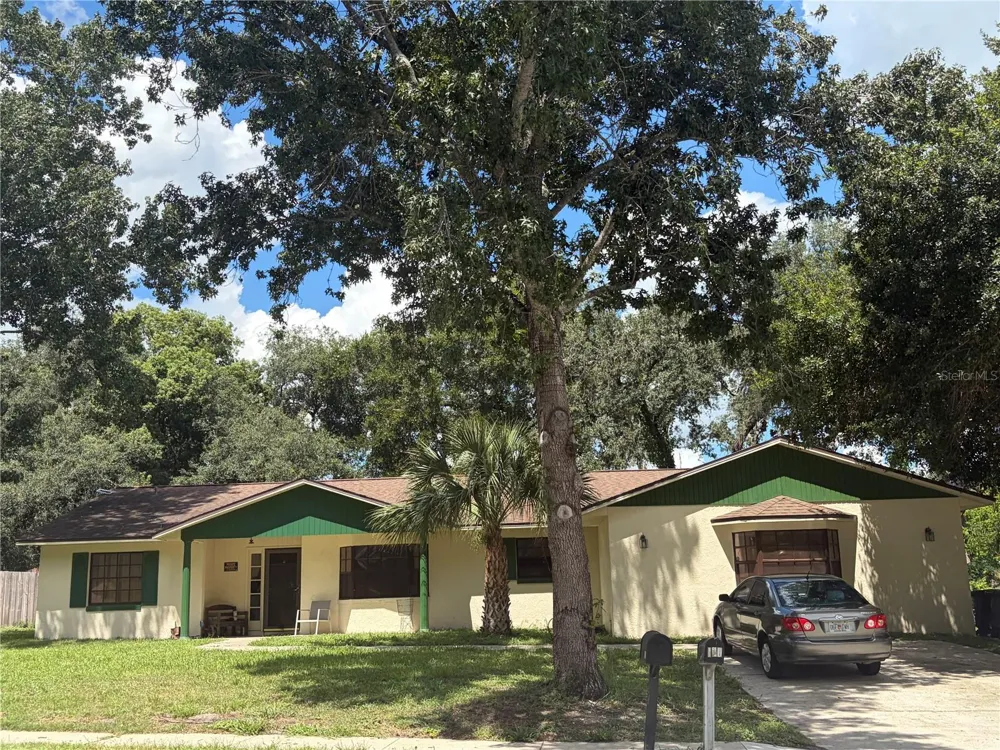 120 KAYWOOD DRIVE Sanford, FL 32771
