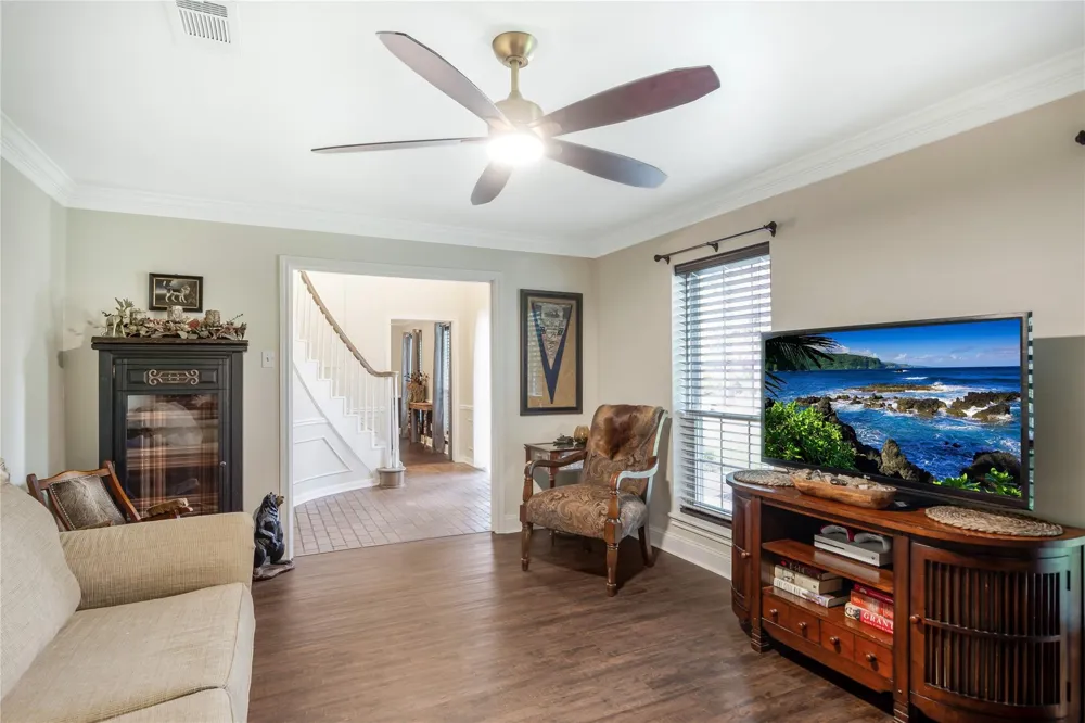 906 Glouchester Lane Houston, TX 77073