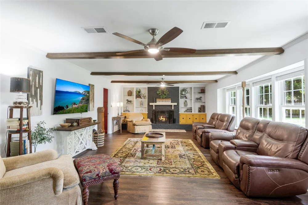906 Glouchester Lane Houston, TX 77073