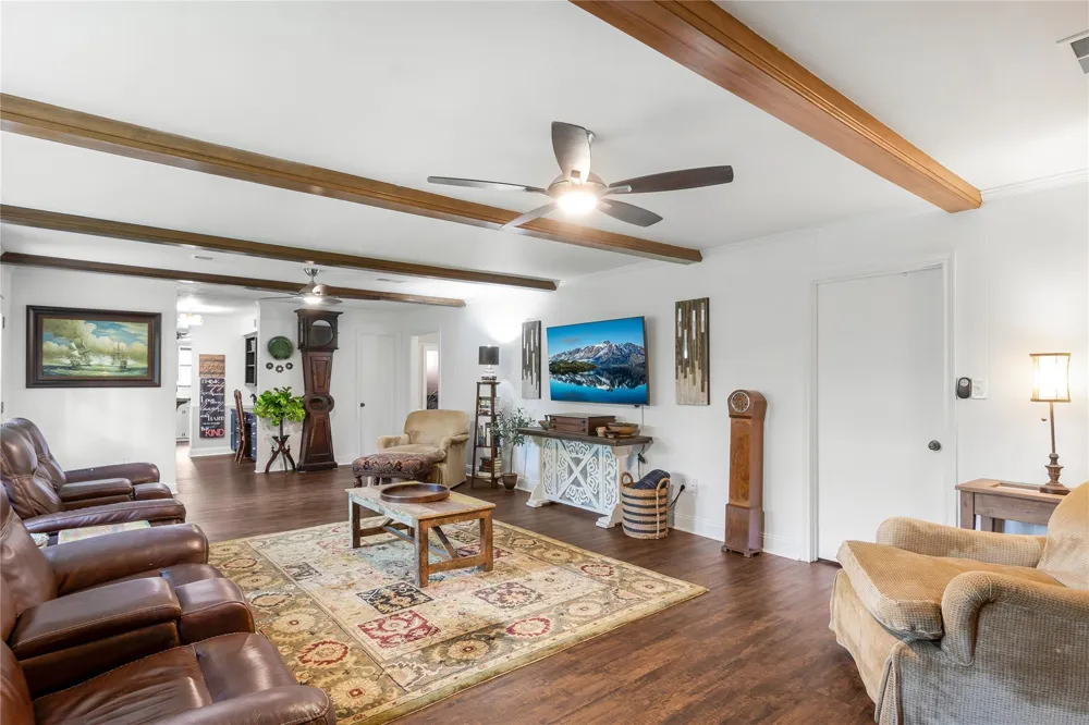 906 Glouchester Lane Houston, TX 77073