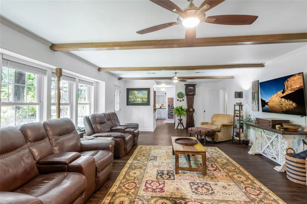906 Glouchester Lane Houston, TX 77073