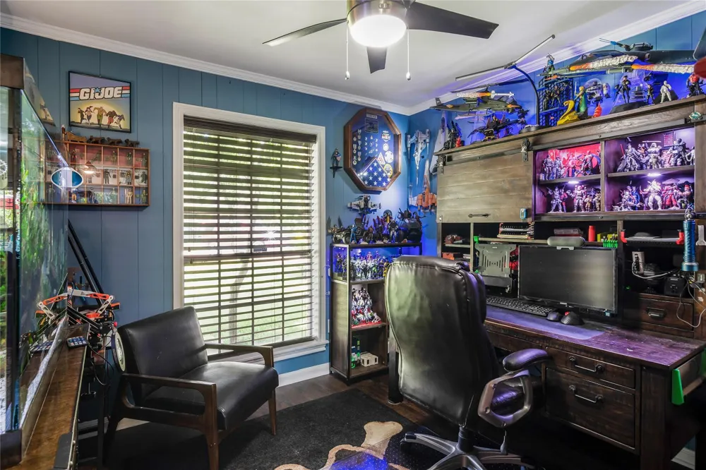 906 Glouchester Lane Houston, TX 77073