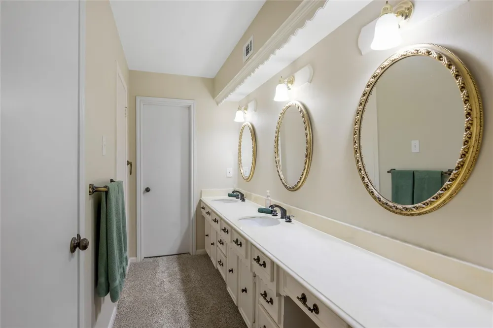 906 Glouchester Lane Houston, TX 77073