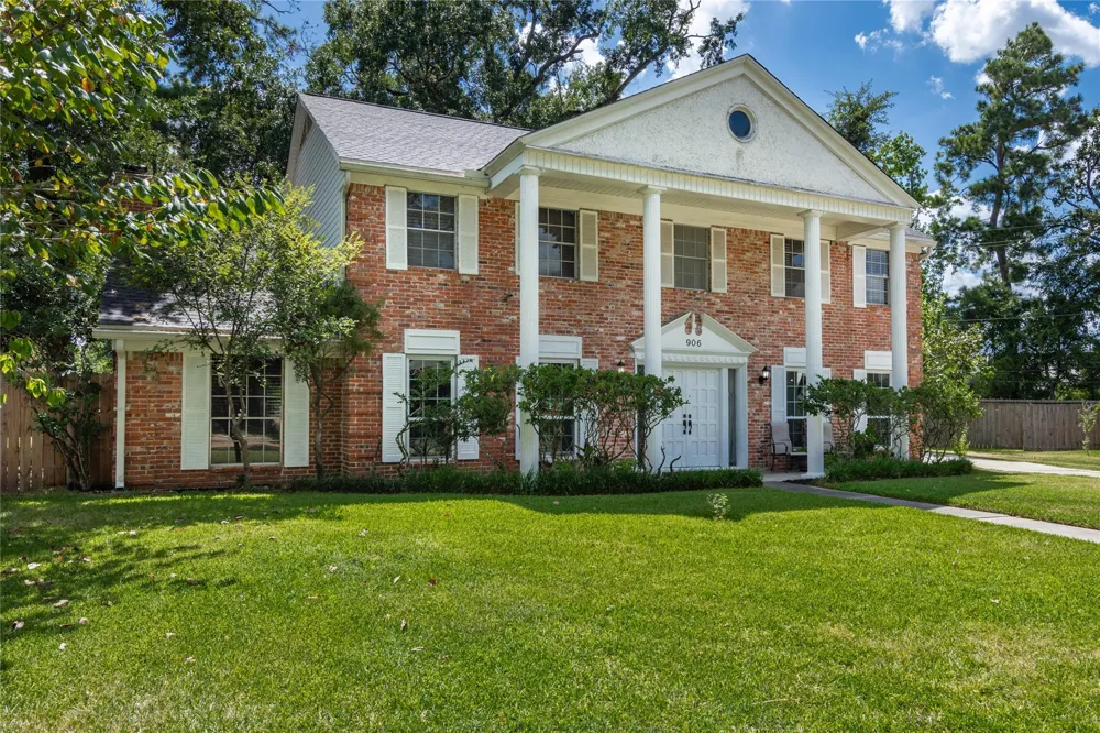 906 Glouchester Lane Houston, TX 77073