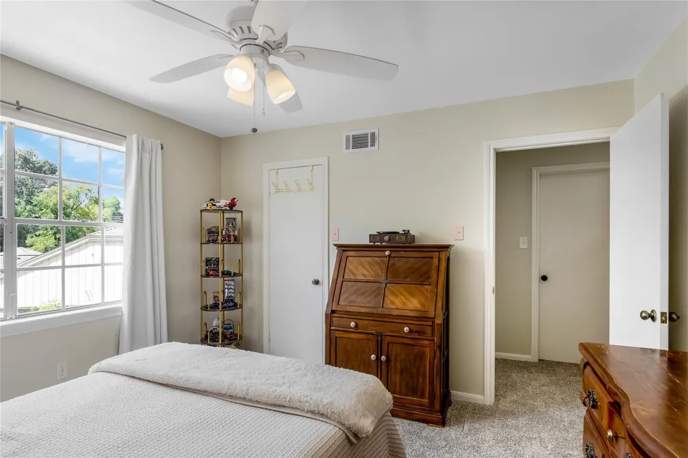 906 Glouchester Lane Houston, TX 77073