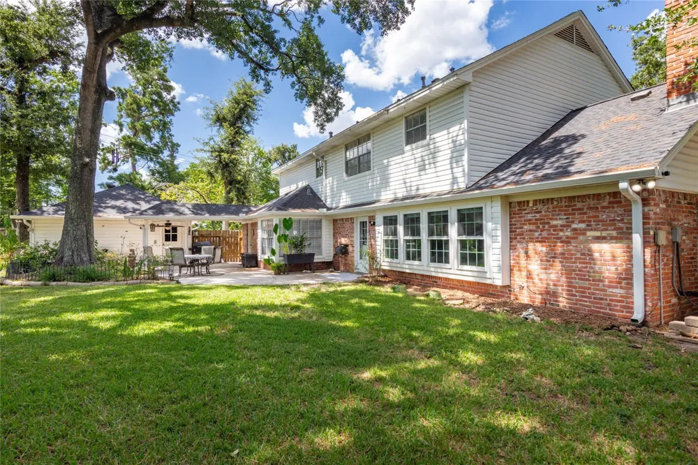 906 Glouchester Lane Houston, TX 77073