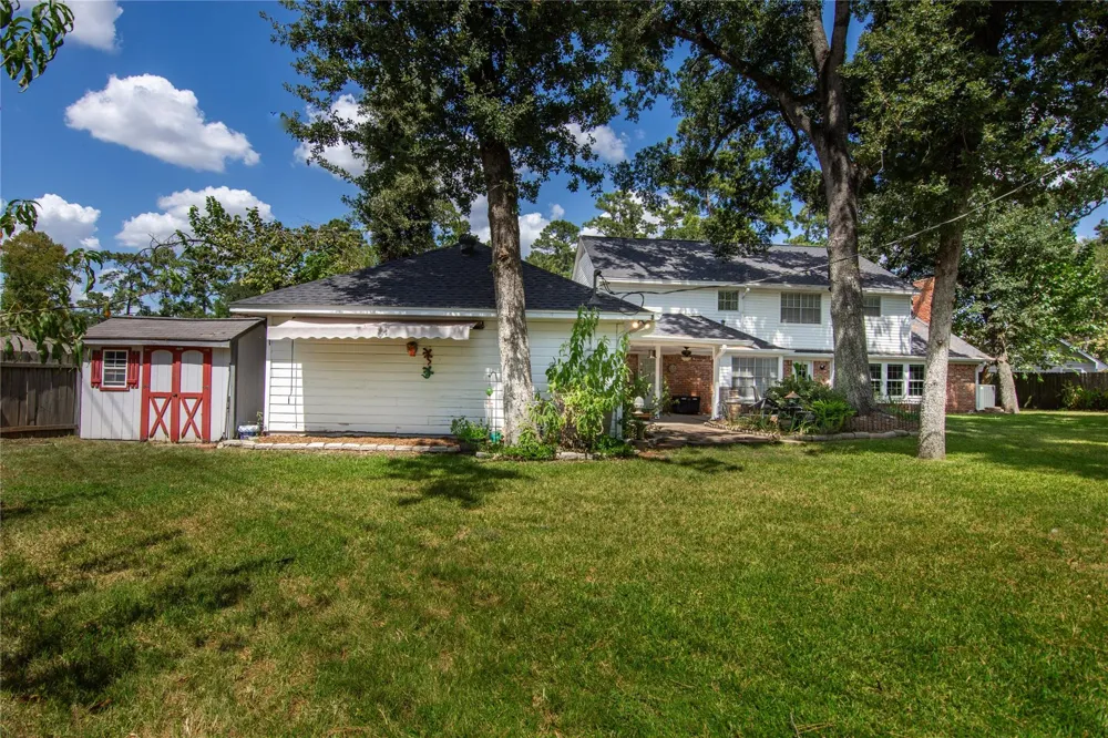 906 Glouchester Lane Houston, TX 77073